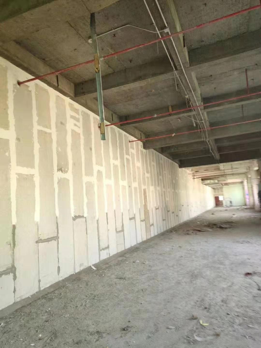 輕質(zhì)復(fù)合夾芯墻板 輕質(zhì)復(fù)合夾芯墻板